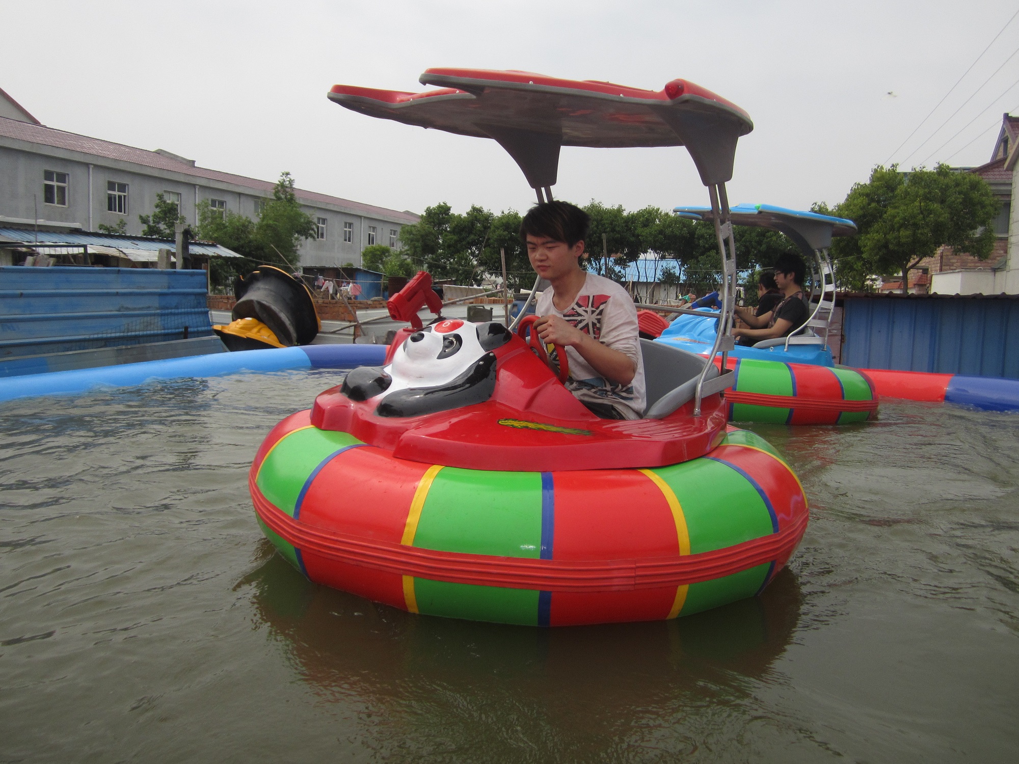 Lazer bumper boat